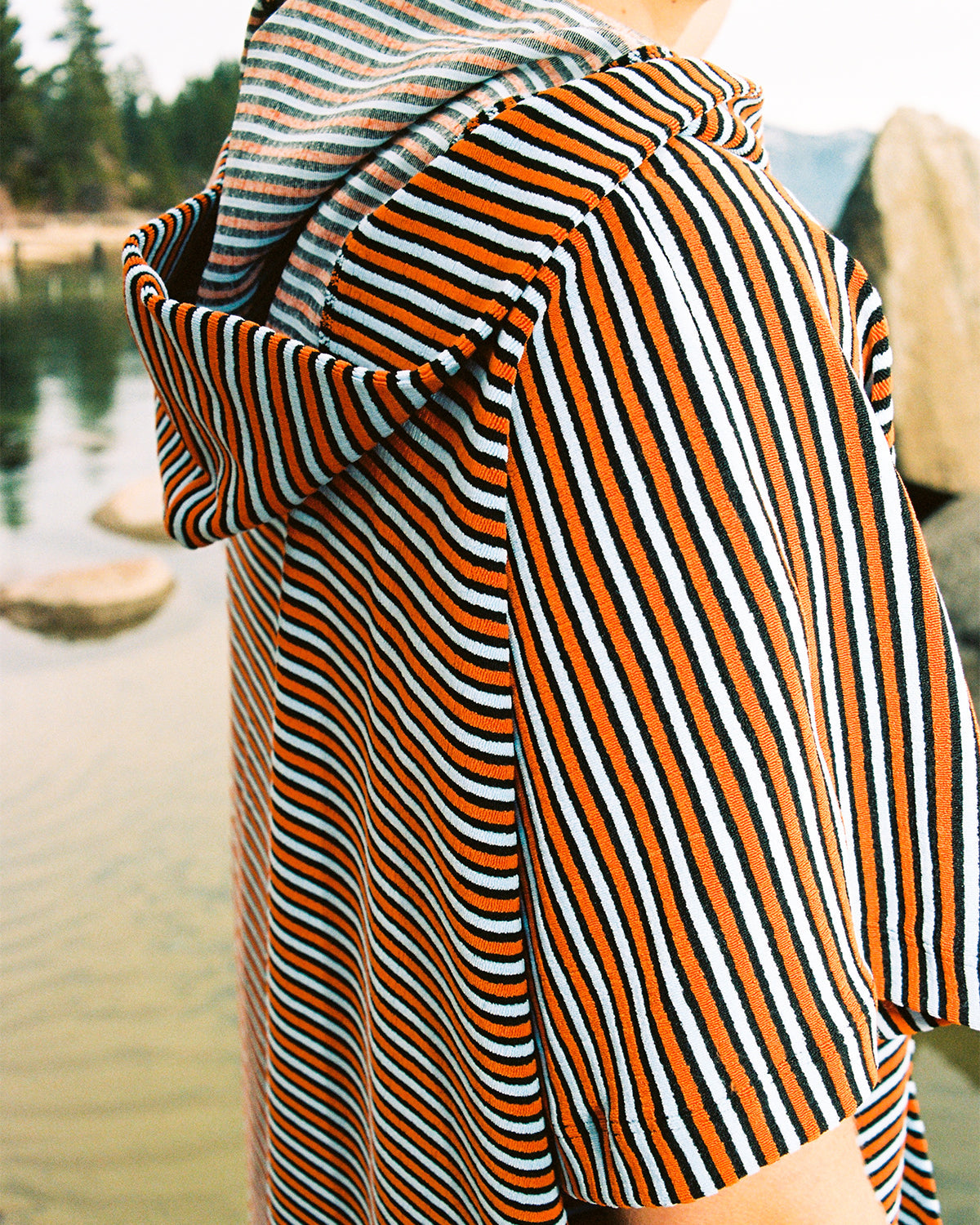  Luna Poncho - Miles