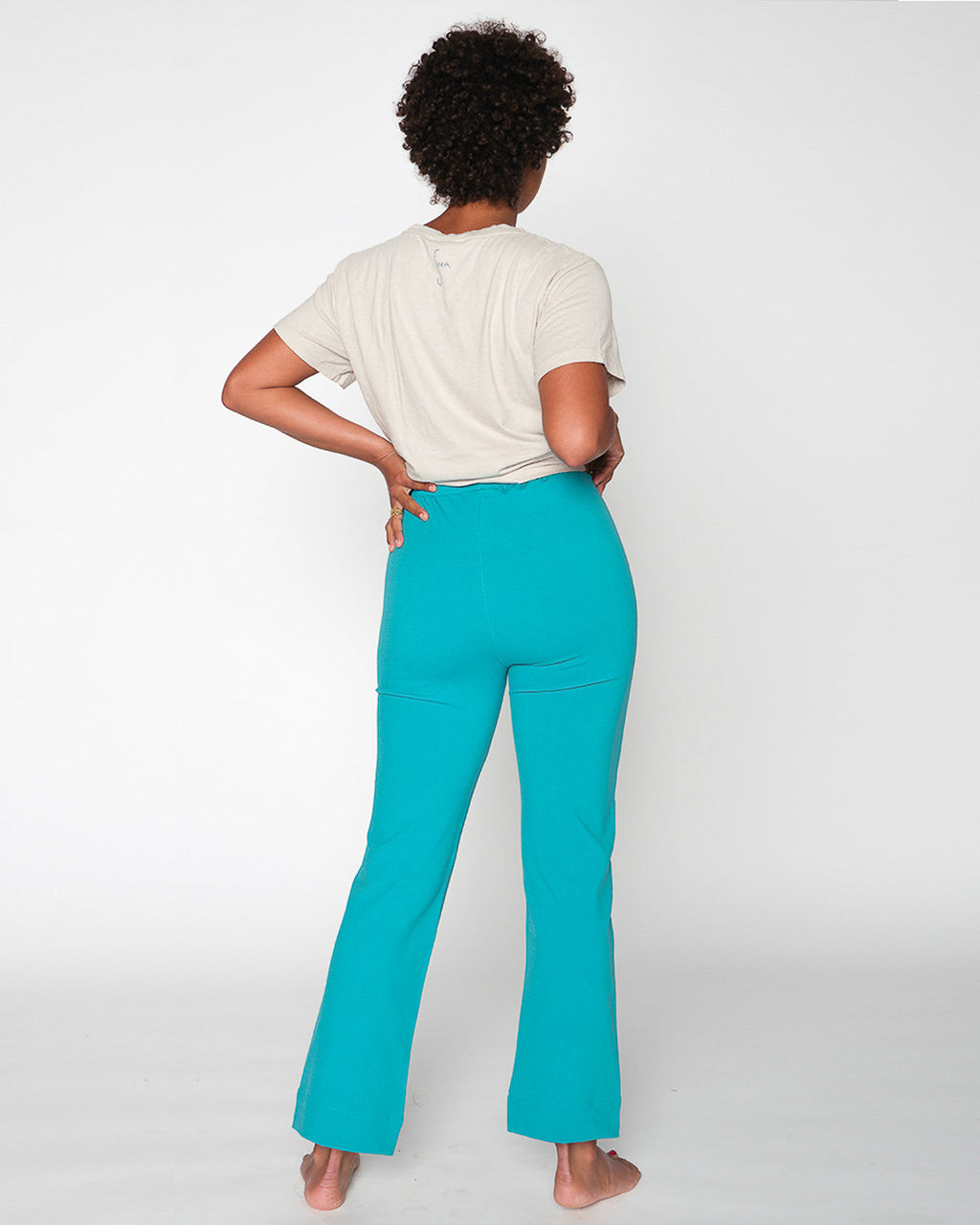  Tessa Pant - Agua