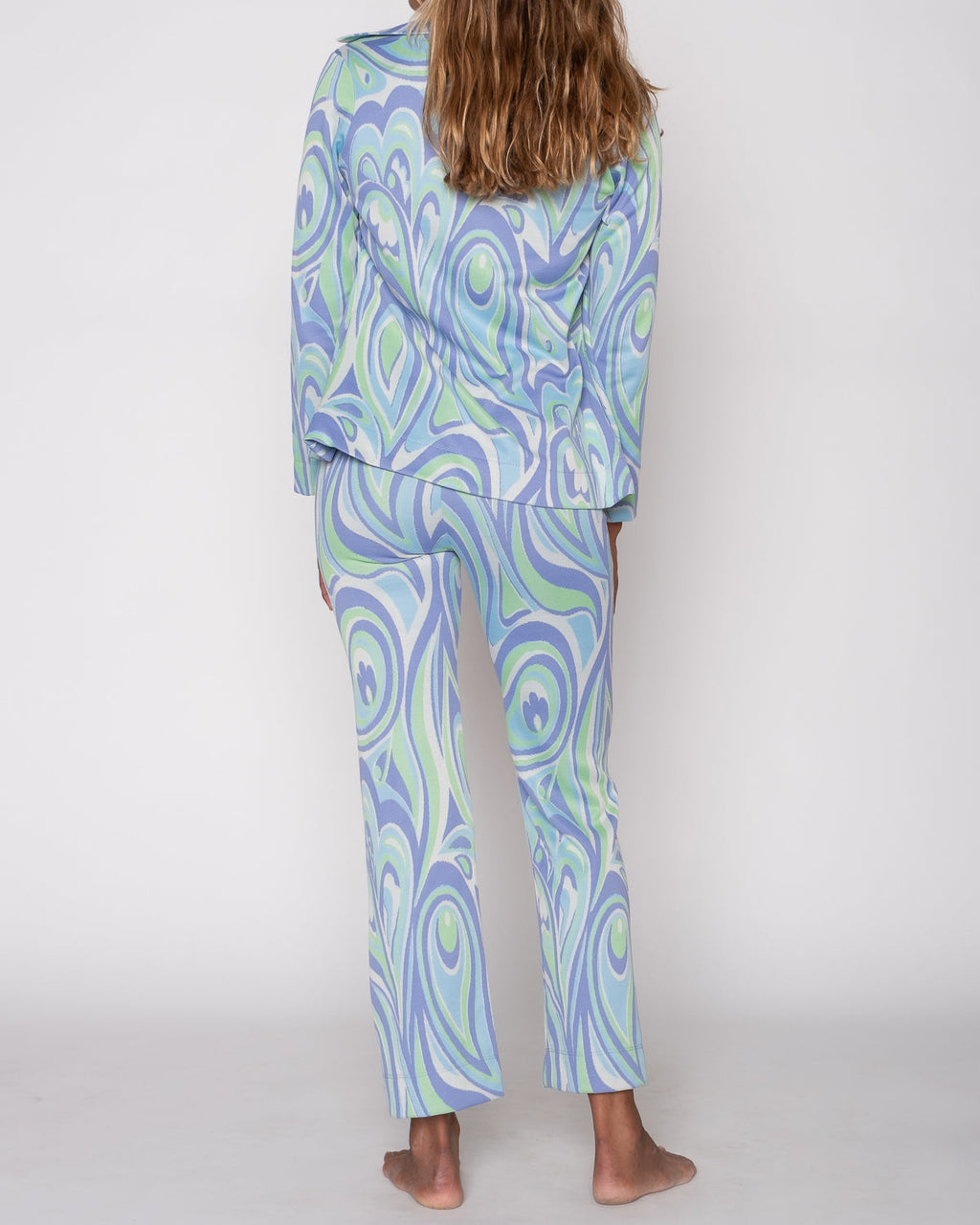  Tessa Pant - Ofelia