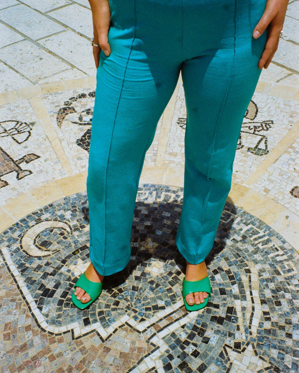  Tessa Pant - Agua